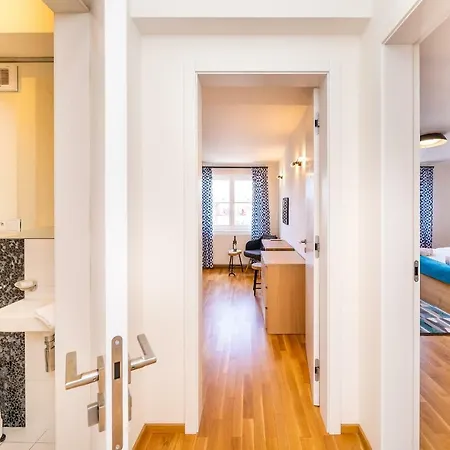 Lejlighed 5br+3.5bt Wilson Apt. *